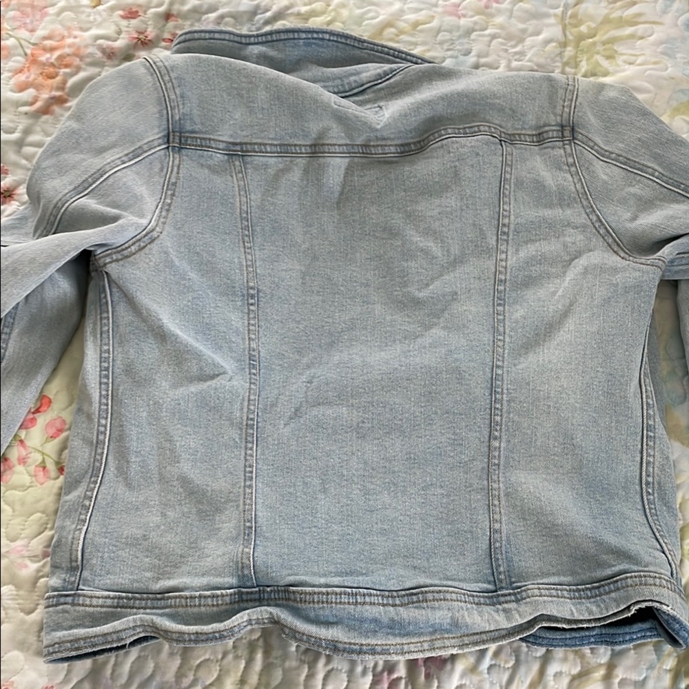 Universal Thread Blue Jean Jacket Classic Design - image 8